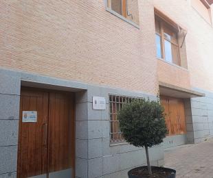 Imagen exterior de la entrada del Archivo Municipal de Bargas